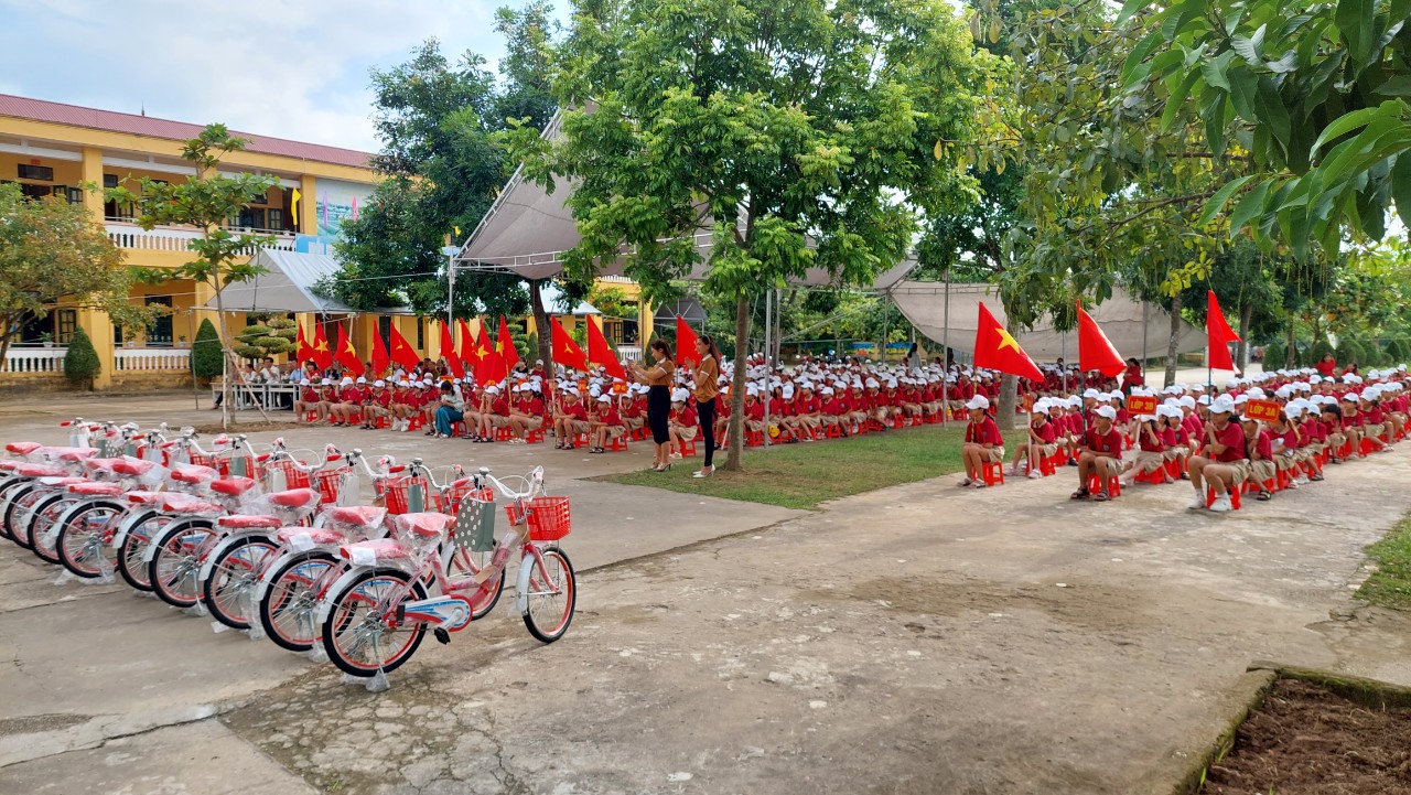 z4665236712548 0d46de0920a82af9ef94cc211dd1bcd7(3)