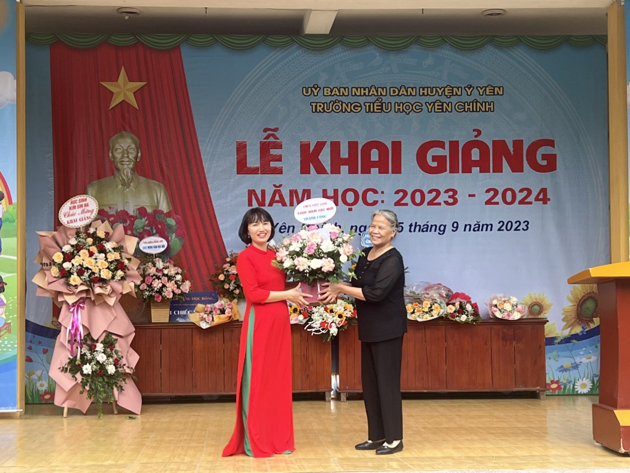 Phụ huynh học sinh lớp 3B